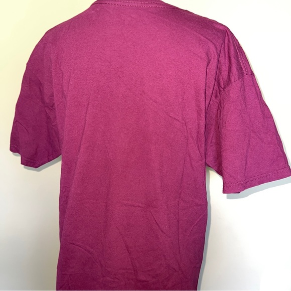 Harry Potter Gryffindor Crest Crewneck Adult Maroon T-Shirt Size Large - Picture 7 of 8